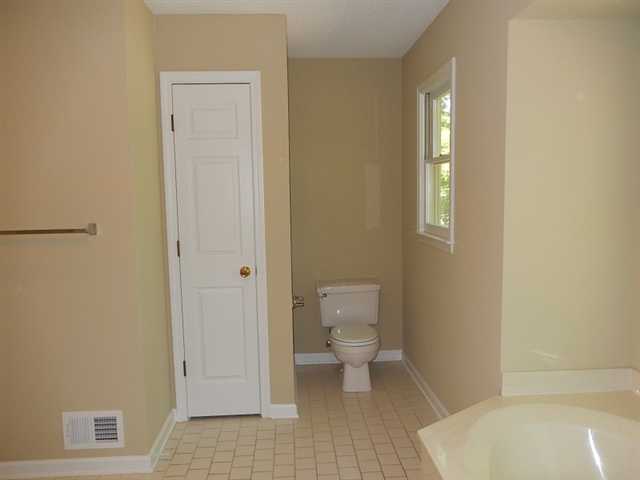 2181 Dee Dee Trl, Buford, GA 30519 photo 9