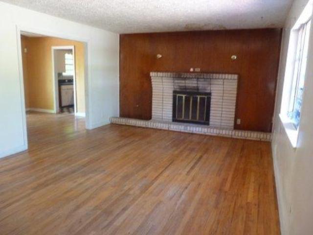 3115 Commodore Dr, Macon, GA 31211 photo 2