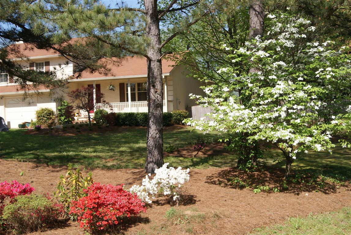 415 Orchard Rd, Rex, GA 30273 photo 2