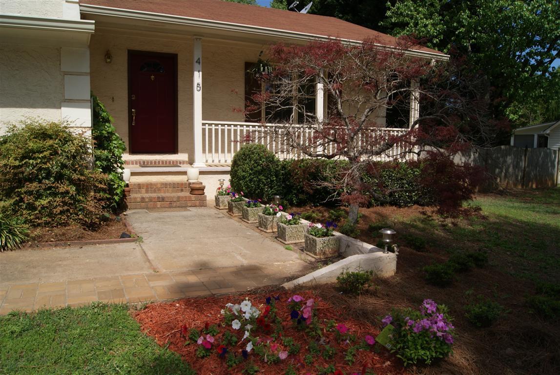 415 Orchard Rd, Rex, GA 30273 photo 1