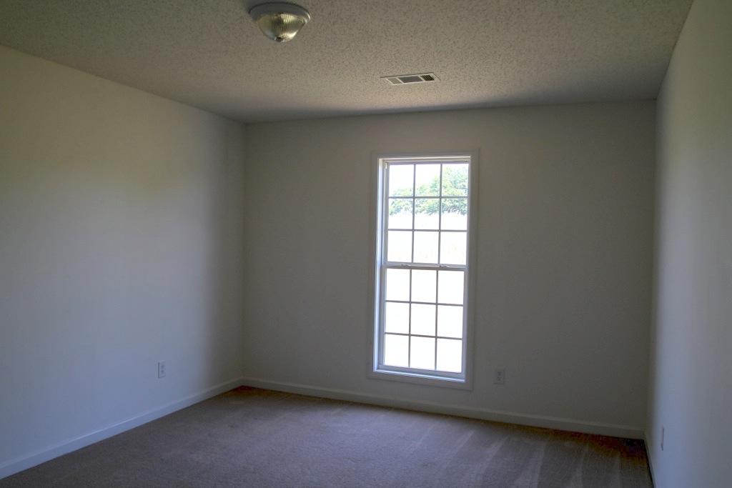 1608 Queens Dr, Winder, GA 30680 photo 10
