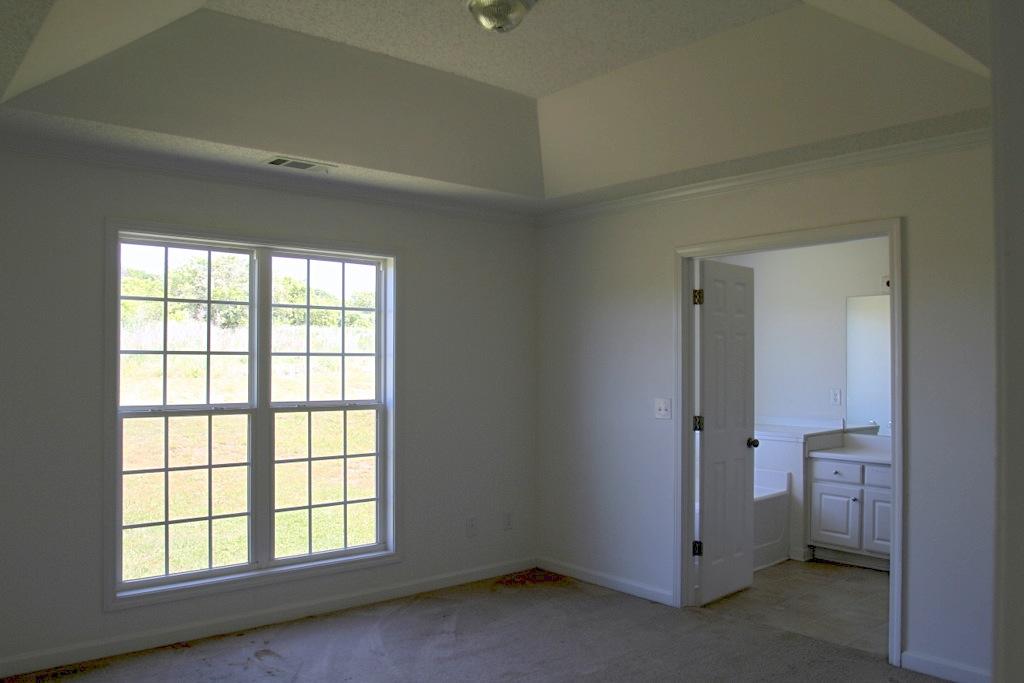1608 Queens Dr, Winder, GA 30680 photo 7