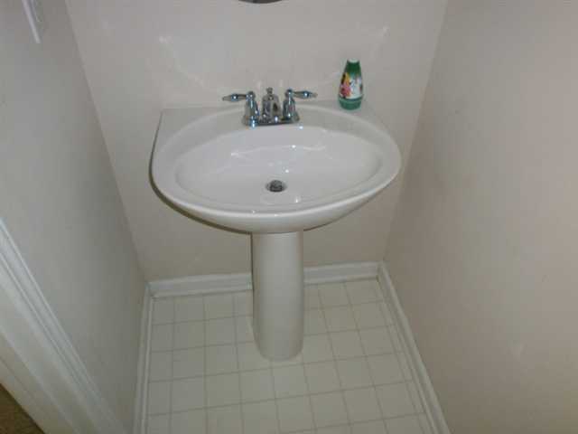 1525 April Ln, Morrow, GA 30260 photo 10