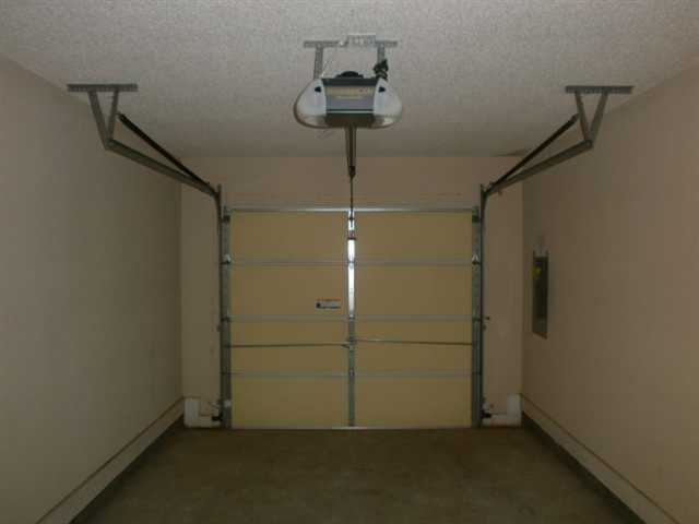 1525 April Ln, Morrow, GA 30260 photo 15