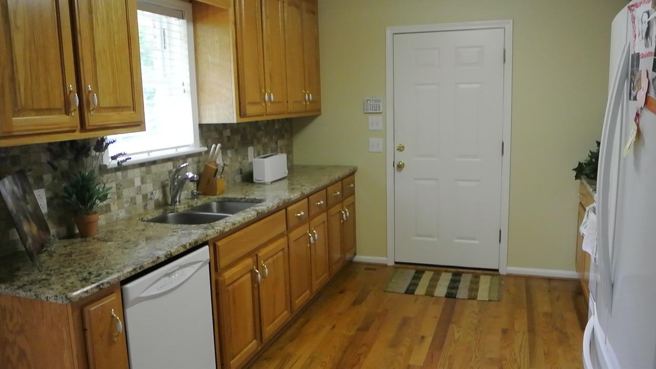 7165 Cedar Hill Dr, Gainesville, GA 30507 photo 13