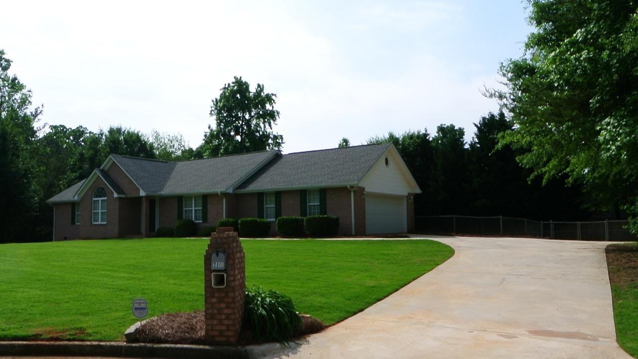 7165 Cedar Hill Dr, Gainesville, GA 30507 photo 2