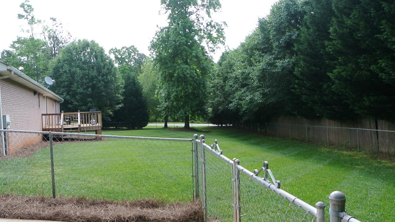 7165 Cedar Hill Dr, Gainesville, GA 30507 photo 4
