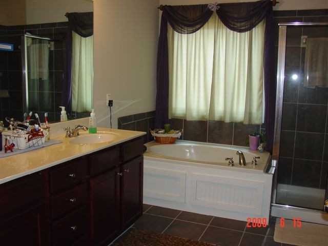 3704 Baxley Point Dr, Suwanee, GA 30024 photo 10