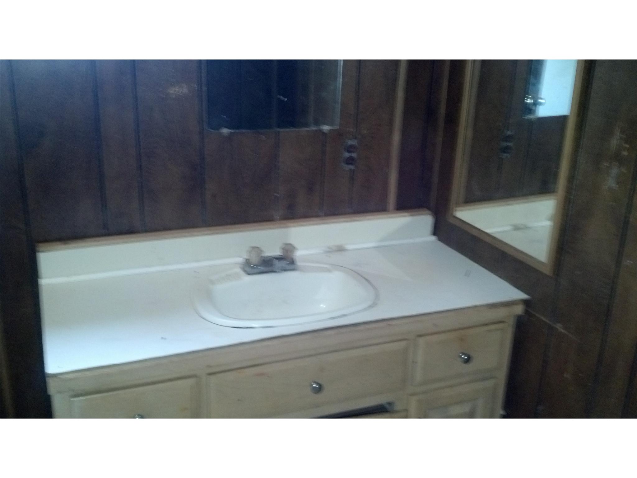 455 E Walnut St, Cornelia, GA 30531 photo 4