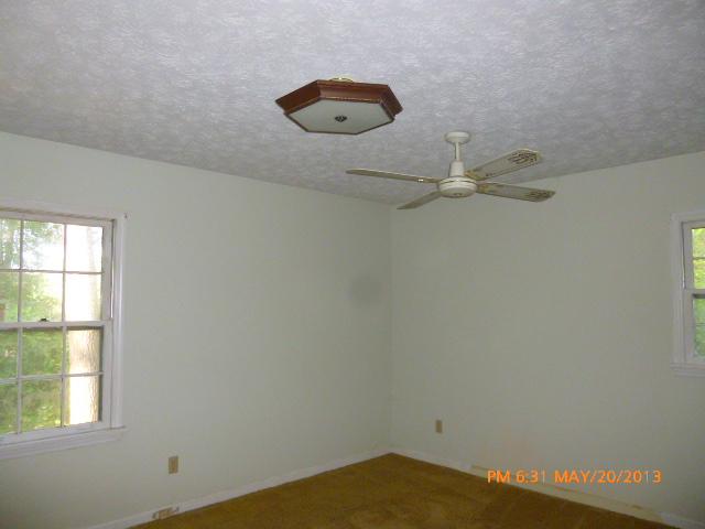 807 Milliken Ter, Lagrange, GA 30240 photo 13