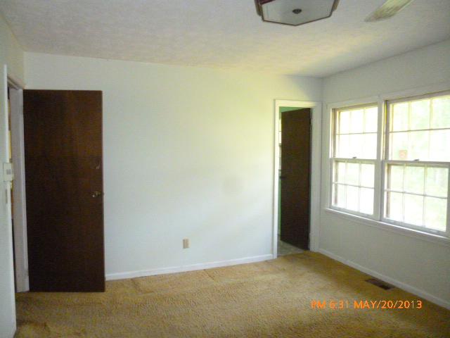 807 Milliken Ter, Lagrange, GA 30240 photo 14
