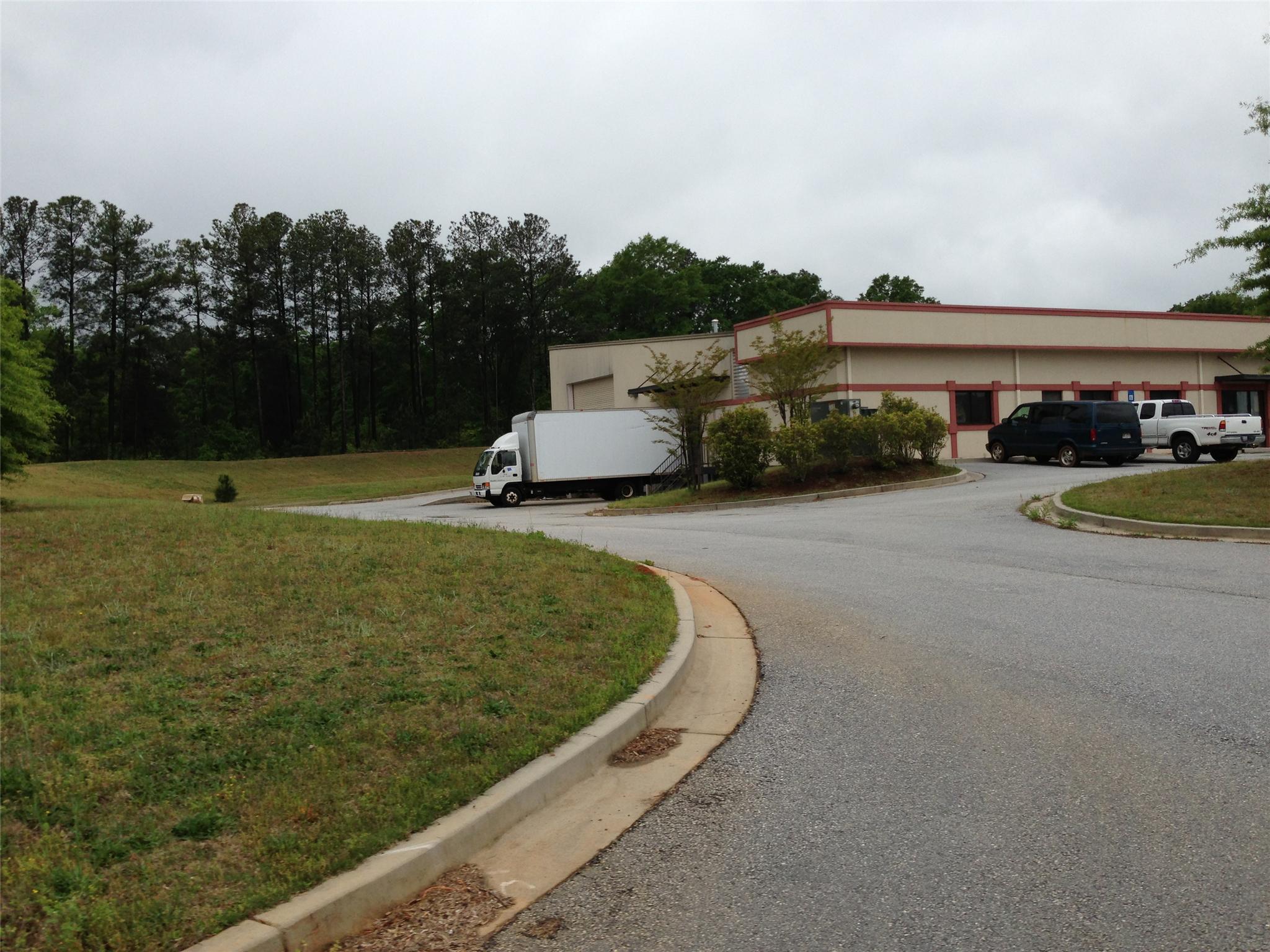 881 Royal Park Dr, Monroe, GA 30655 photo 11