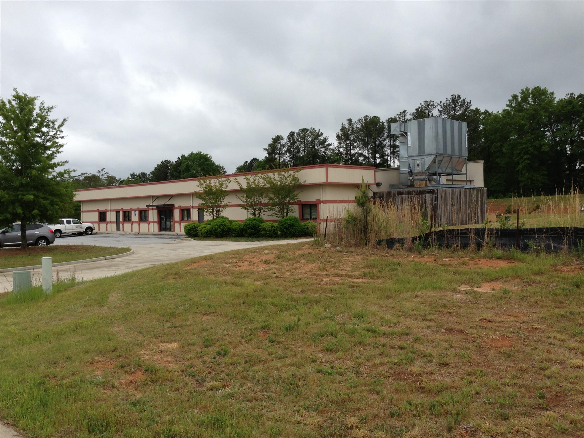 881 Royal Park Dr, Monroe, GA 30655 photo 10