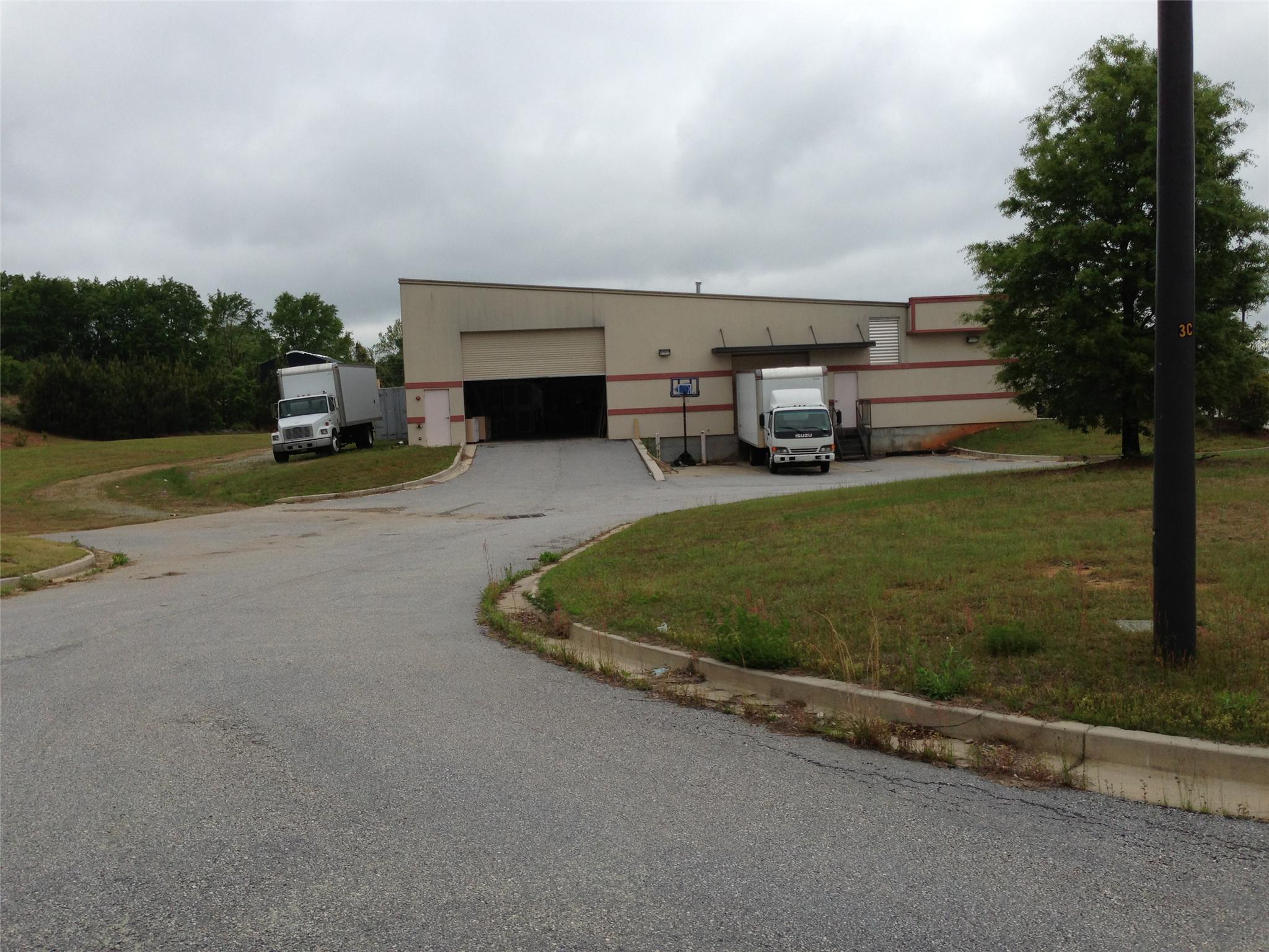 881 Royal Park Dr, Monroe, GA 30655 photo 6