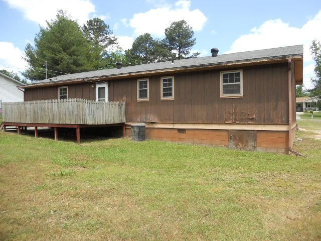 397 Castle Ave, Winder, GA 30680 photo 12