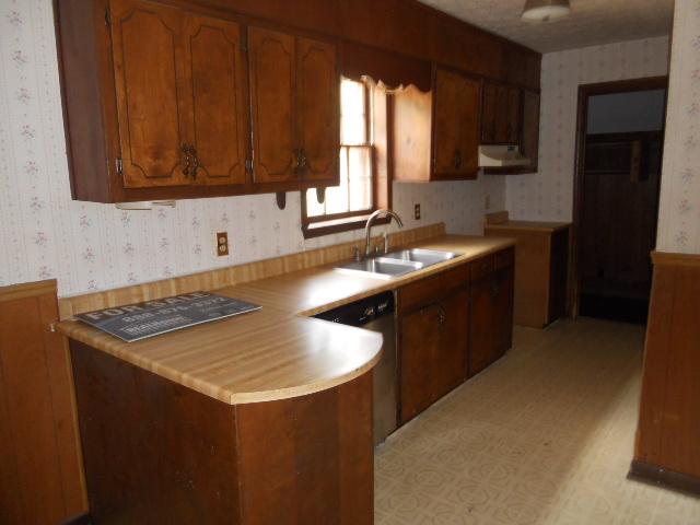 397 Castle Ave, Winder, GA 30680 photo 7