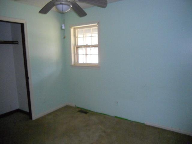 397 Castle Ave, Winder, GA 30680 photo 10