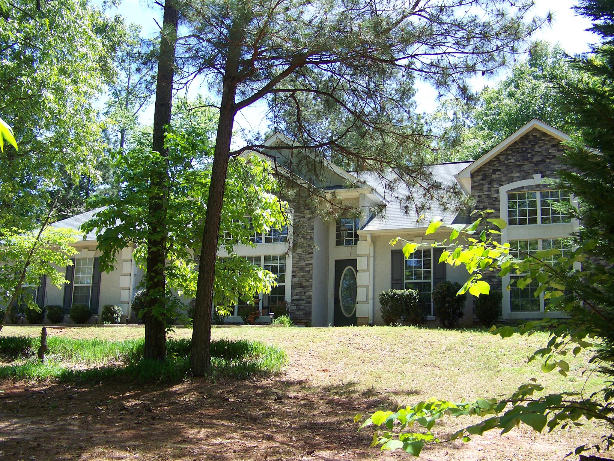 159 Lakemont, Lagrange, GA 30240 photo 1