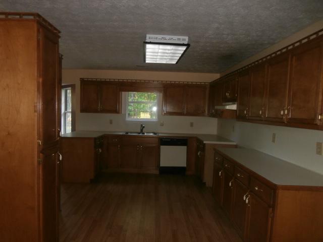 45 Whispering Pine Dr, Covington, GA 30016 photo 5