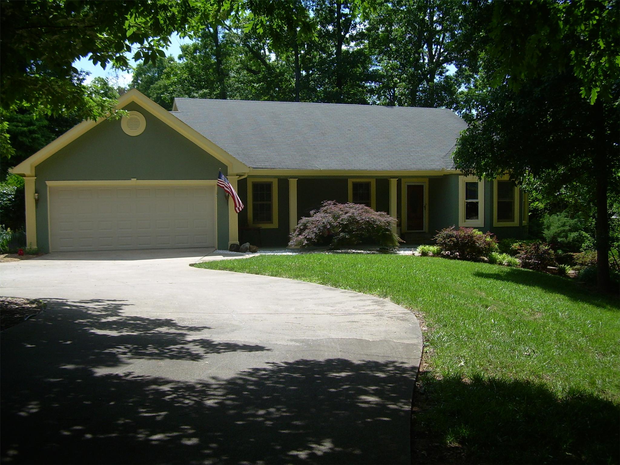 5561 Stone Trce, Gainesville, GA 30504 photo 1