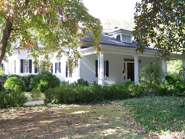 1402 Vernon, Lagrange, GA 30240 photo 1