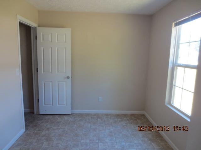 308 Clydes Way, Jackson, GA 30233 photo 5