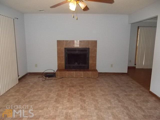 10948 Clearwater Dr, Hampton, GA 30228 photo 2