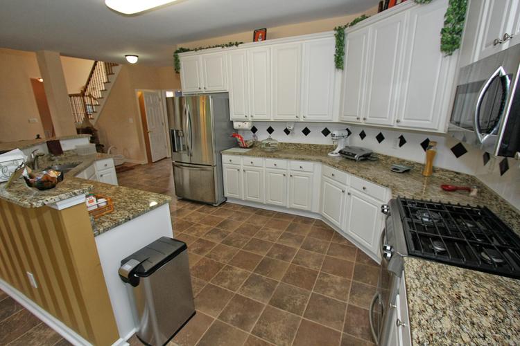 605 Ruby Forest Pkwy, Suwanee, GA 30024 photo 11