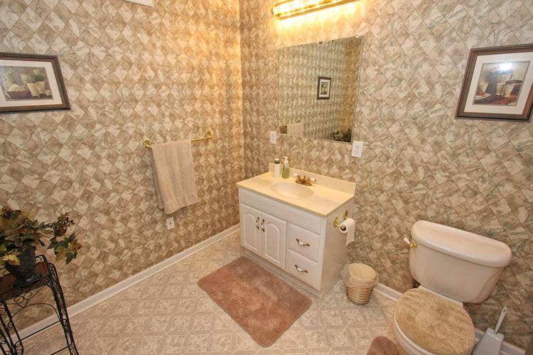 605 Ruby Forest Pkwy, Suwanee, GA 30024 photo 23