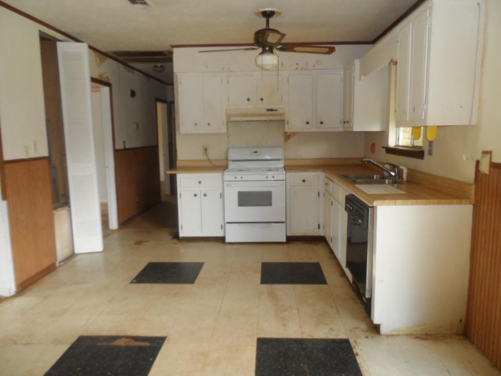 2823 Haddon Dr, Rex, GA 30273 photo 7