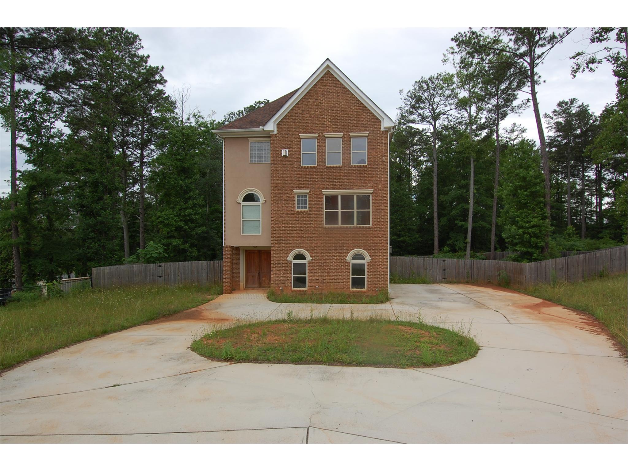 3363 Deevers Ct, Lithonia, GA 30038 photo 1