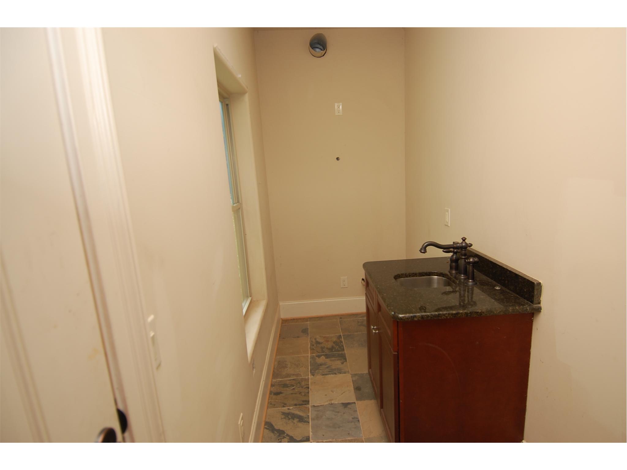 3363 Deevers Ct, Lithonia, GA 30038 photo 4