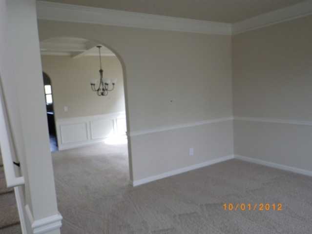 290 Riverstone Dr, Covington, GA 30014 photo 3