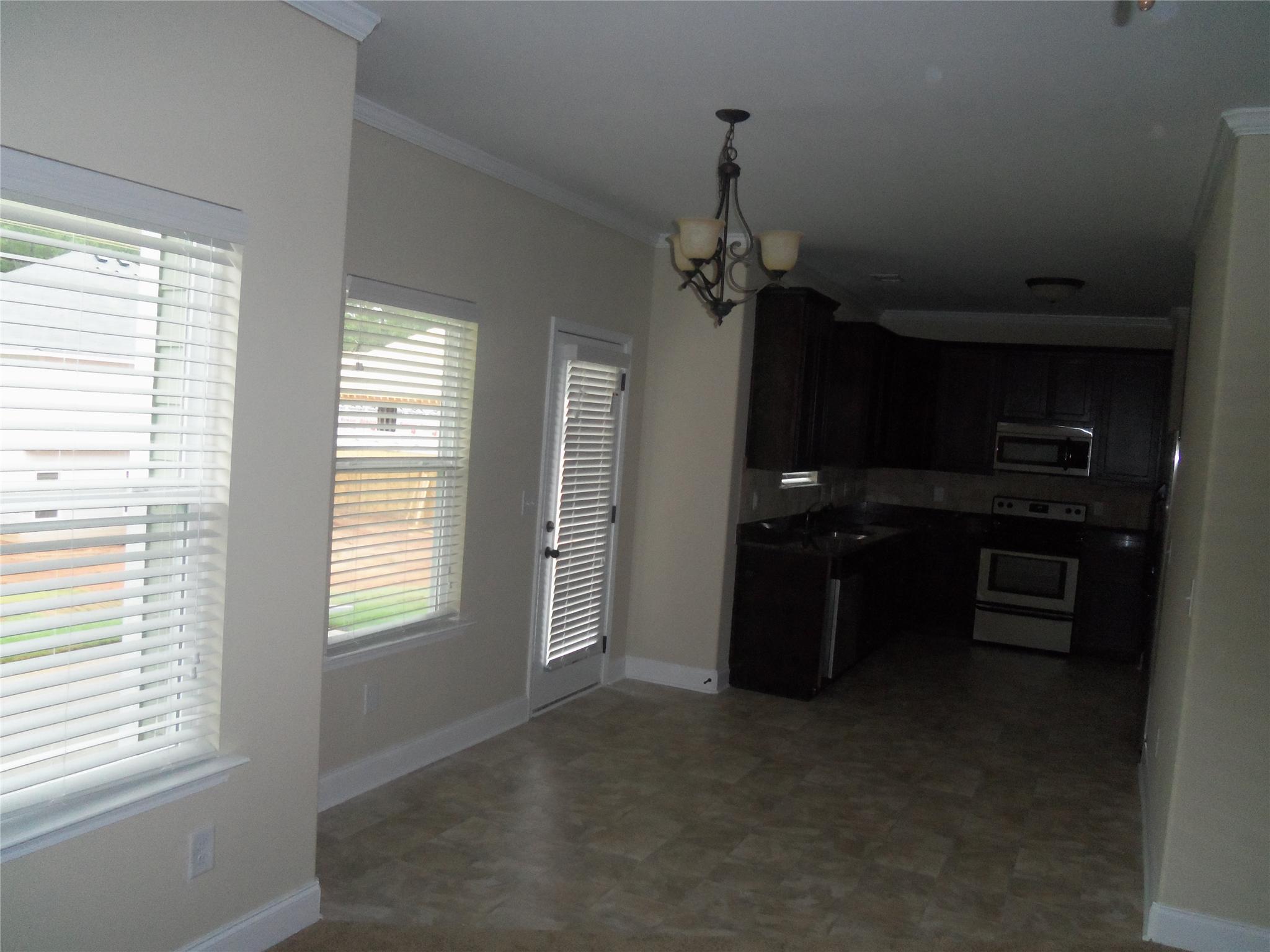 12303 Centerra Dr, Hampton, GA 30228 photo 3
