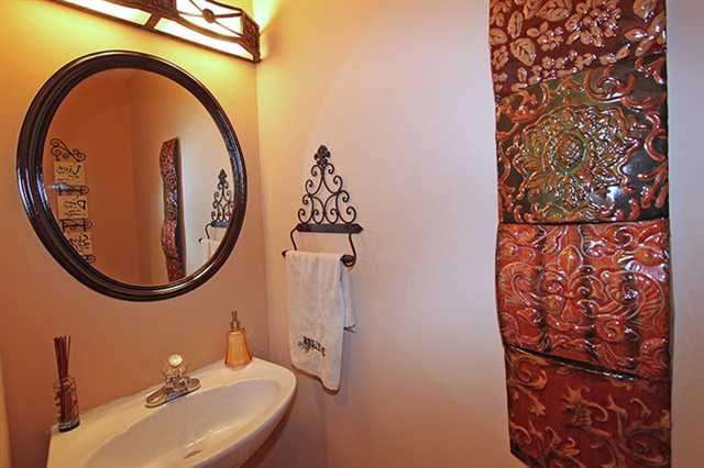 92 Saint Aurics Dr, Suwanee, GA 30024 photo 12