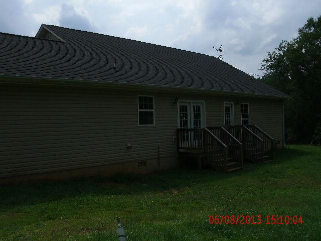 79 Barry Dr, Forsyth, GA 31029 photo 2