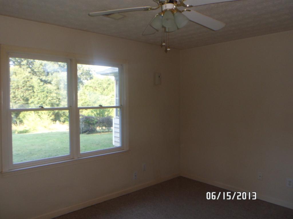 740 Main St, Talmo, GA 30575 photo 15