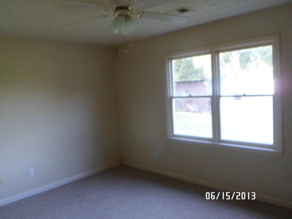 740 Main St, Talmo, GA 30575 photo 13