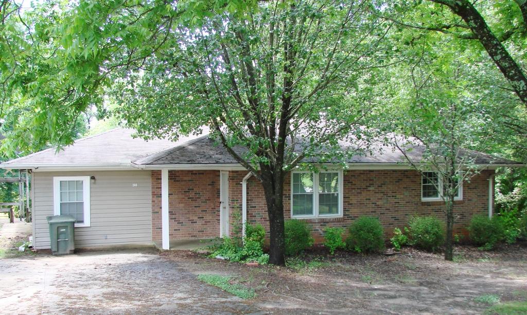 349 Skyline Dr, Toccoa, GA 30577 photo 1