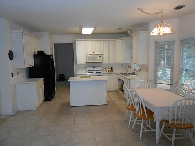 3165 Maple Terrace Dr, Suwanee, GA 30024 photo 2