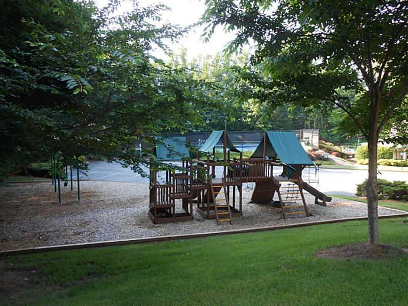 3165 Maple Terrace Dr, Suwanee, GA 30024 photo 18