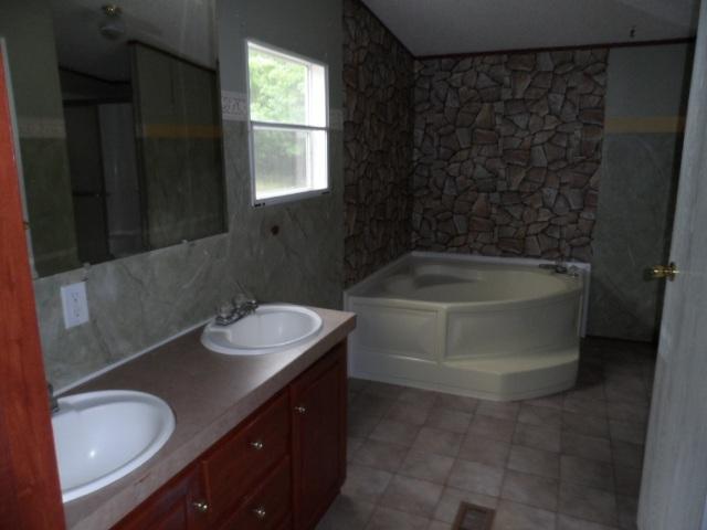 192 Thomas Rd, Waco, GA 30182 photo 6
