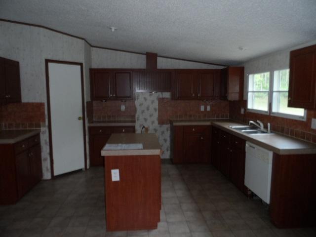 192 Thomas Rd, Waco, GA 30182 photo 3