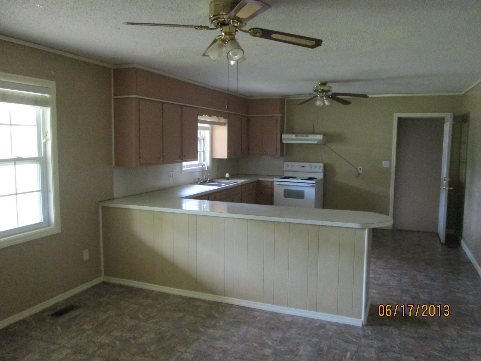 502 Moore Dr, Dalton, GA 30721 photo 4