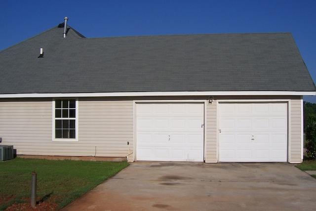 315 Jenny Ann Ct, Hampton, GA 30228 photo 2