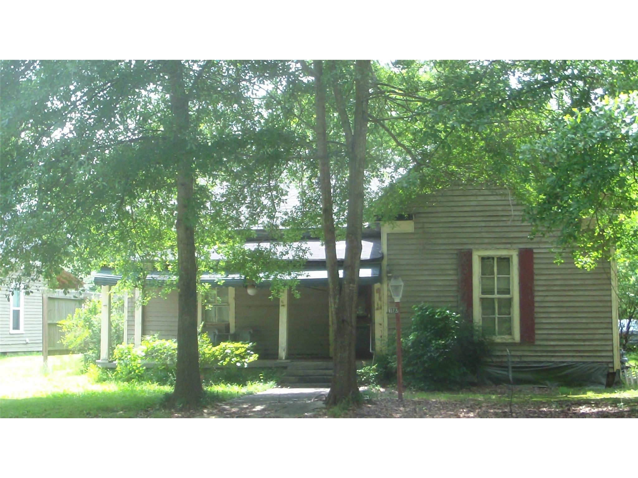 160 Crowder St, Barnesville, GA 30204 photo 1