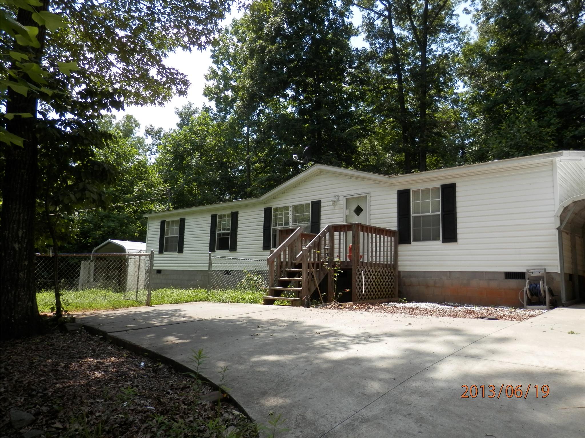 76 Hunters Way, Toccoa, GA 30577 photo 1