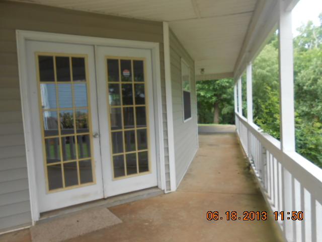 115 Brandon Dr, Covington, GA 30016 photo 15