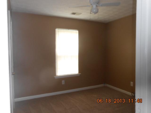 115 Brandon Dr, Covington, GA 30016 photo 10