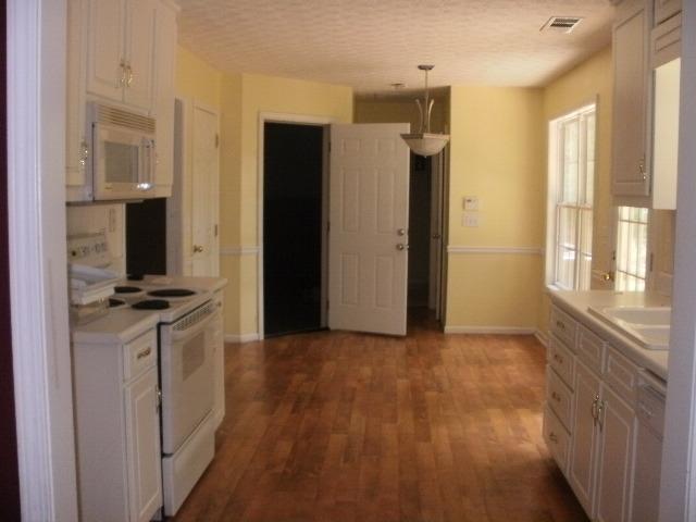 40 Dearing Cv, Covington, GA 30014 photo 5
